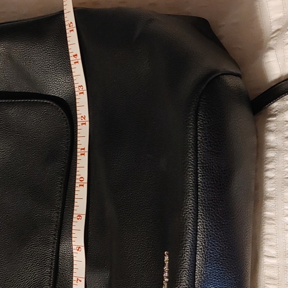 🌸Host Pick🌸Victoria's Secret Black Drawstring Backpack - Picture 10 of 13